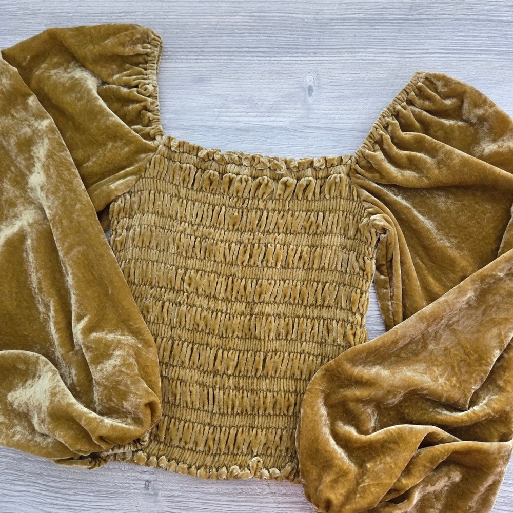 Anthropologie Velvet Smocked Crop Top Mustard Gold Puff Sleeve Womens XS